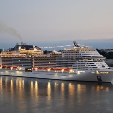 Florida is the cruise capital of the world. Cruise Ships in Florida